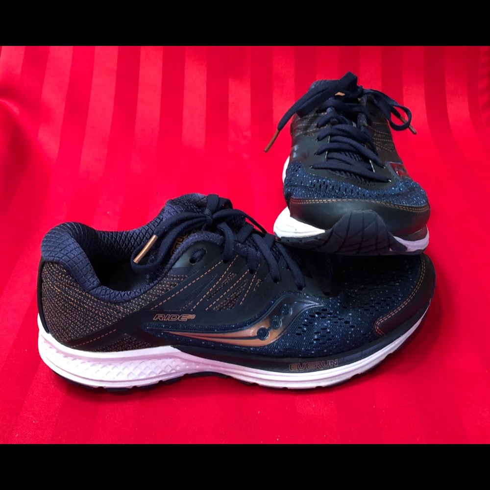 Men’s Running Shoes Saucony Ride 10 ISO